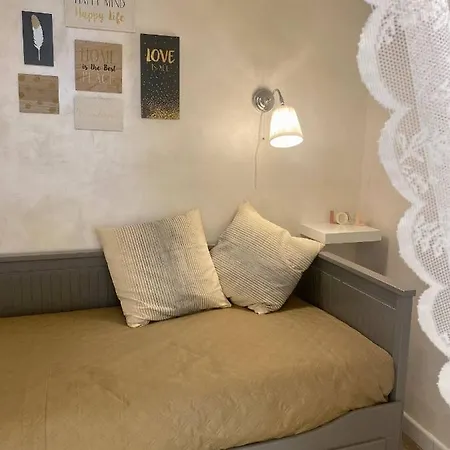 Apartment Near The Colosseum With Metro Line A A 2-Minute Walk Away Апартаменты *